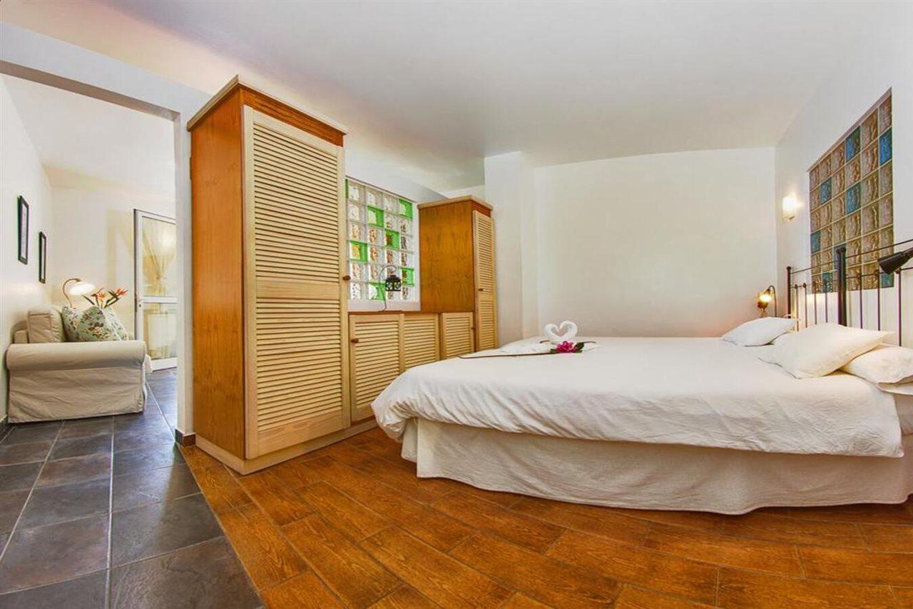 Apartamentos Adjovimar Los Llanos De Aridane Exterior photo