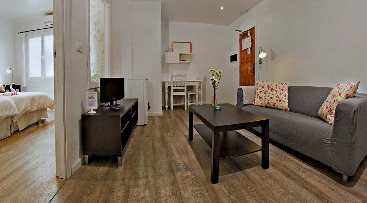 Apartamentos Adjovimar Los Llanos De Aridane Exterior photo