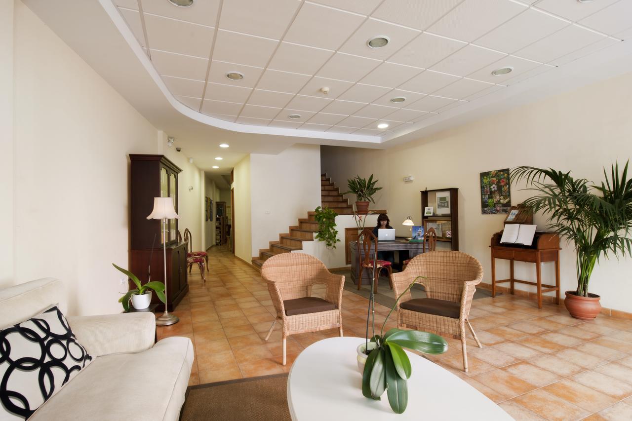Apartamentos Adjovimar Los Llanos De Aridane Exterior photo
